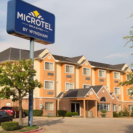Microtel Inn & Suites By Wyndham Garland/Dallas Exterior photo